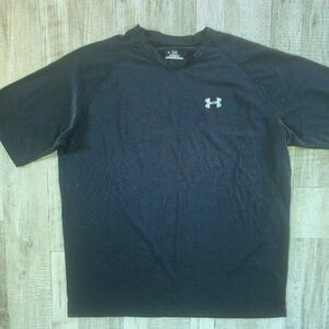 Under Armour Men's Black T-Shirt